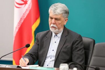 وزیر فرهنگ: چه‌قدر زود می‌توانیم به دعواهای قبل از جنگ برگردیم!